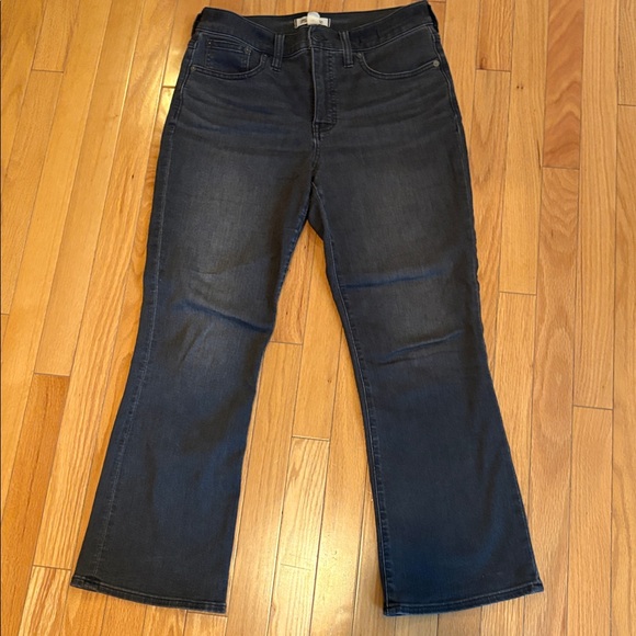 Madewell mid-rise kick out jeans - Picture 2 of 8